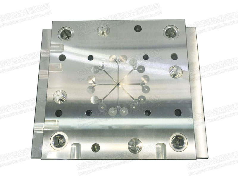 Optical lens mould