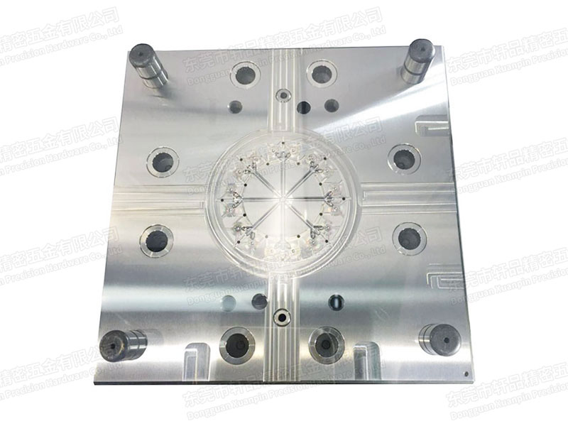 Optical lens mould